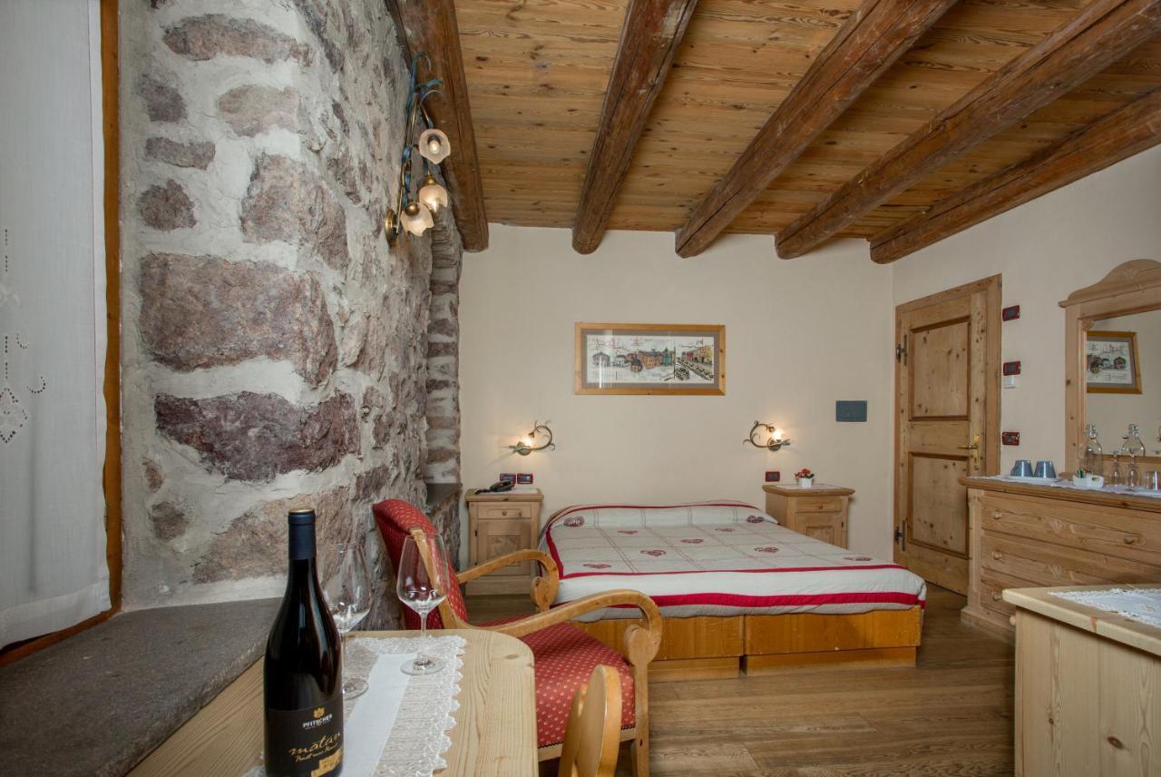 Historic Hotel Ristorante La Stua Cavalese Zewnętrze zdjęcie