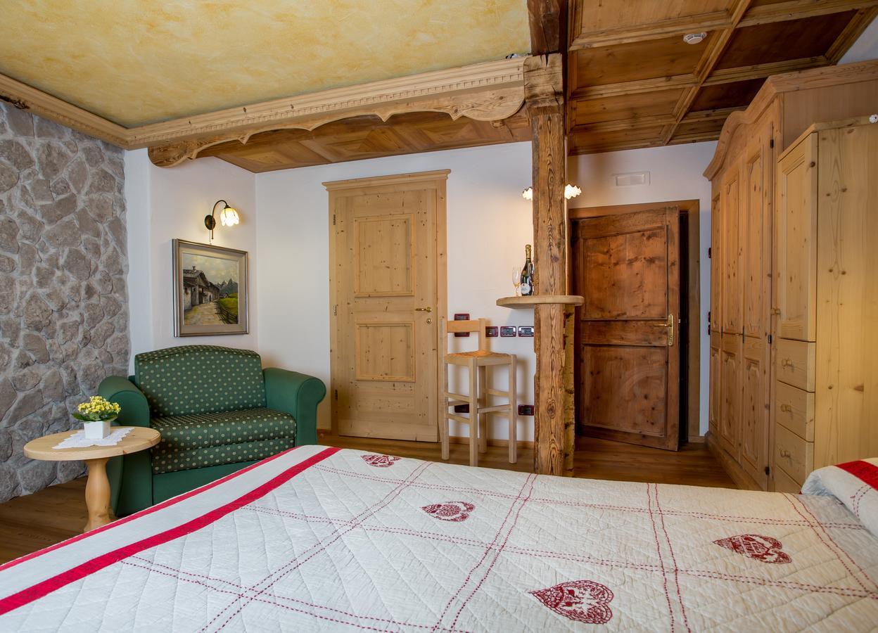 Historic Hotel Ristorante La Stua Cavalese Zewnętrze zdjęcie