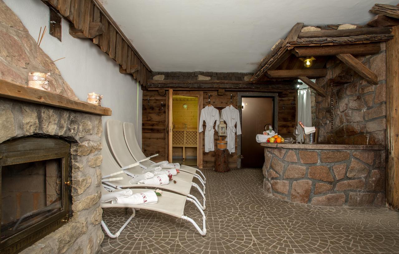 Historic Hotel Ristorante La Stua Cavalese Zewnętrze zdjęcie