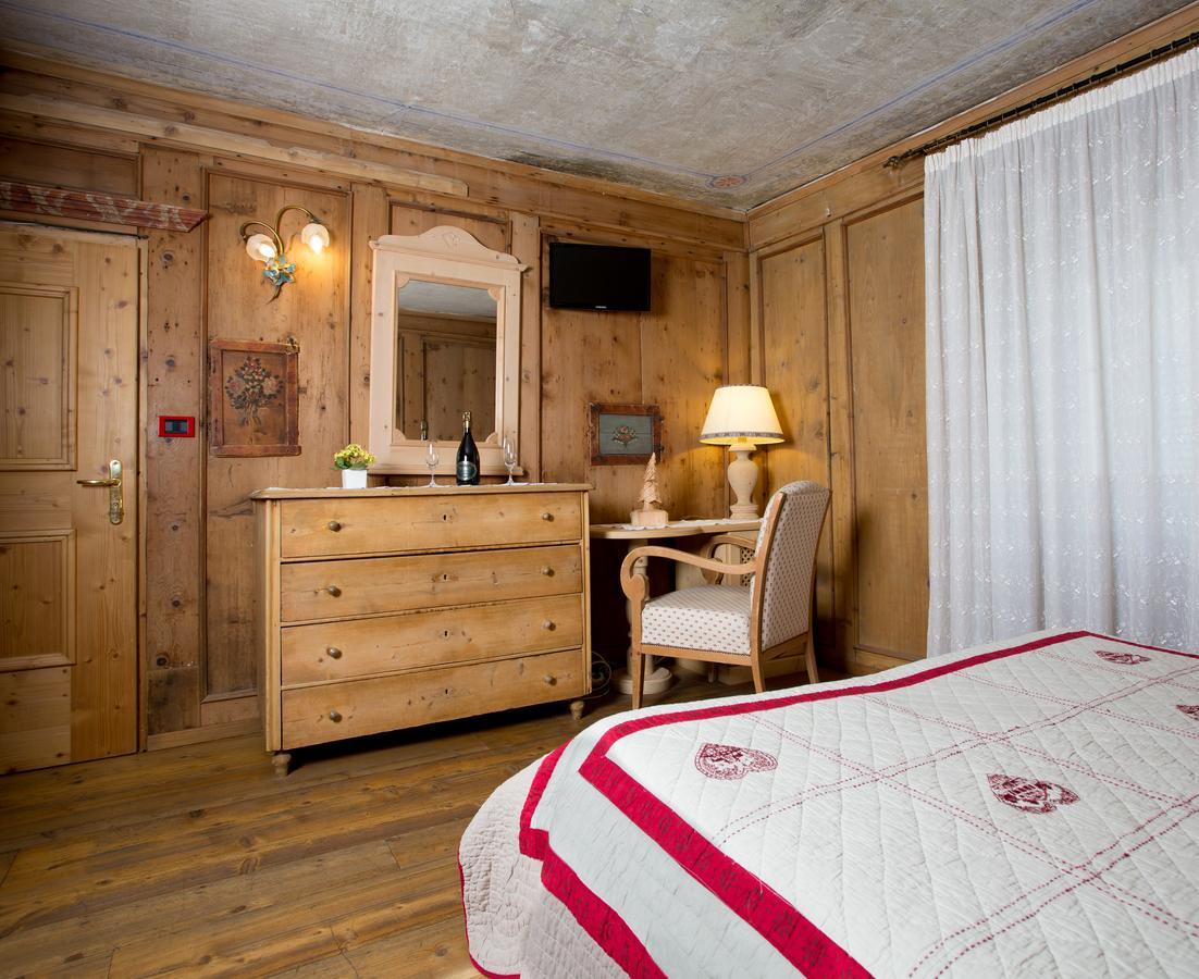 Historic Hotel Ristorante La Stua Cavalese Zewnętrze zdjęcie