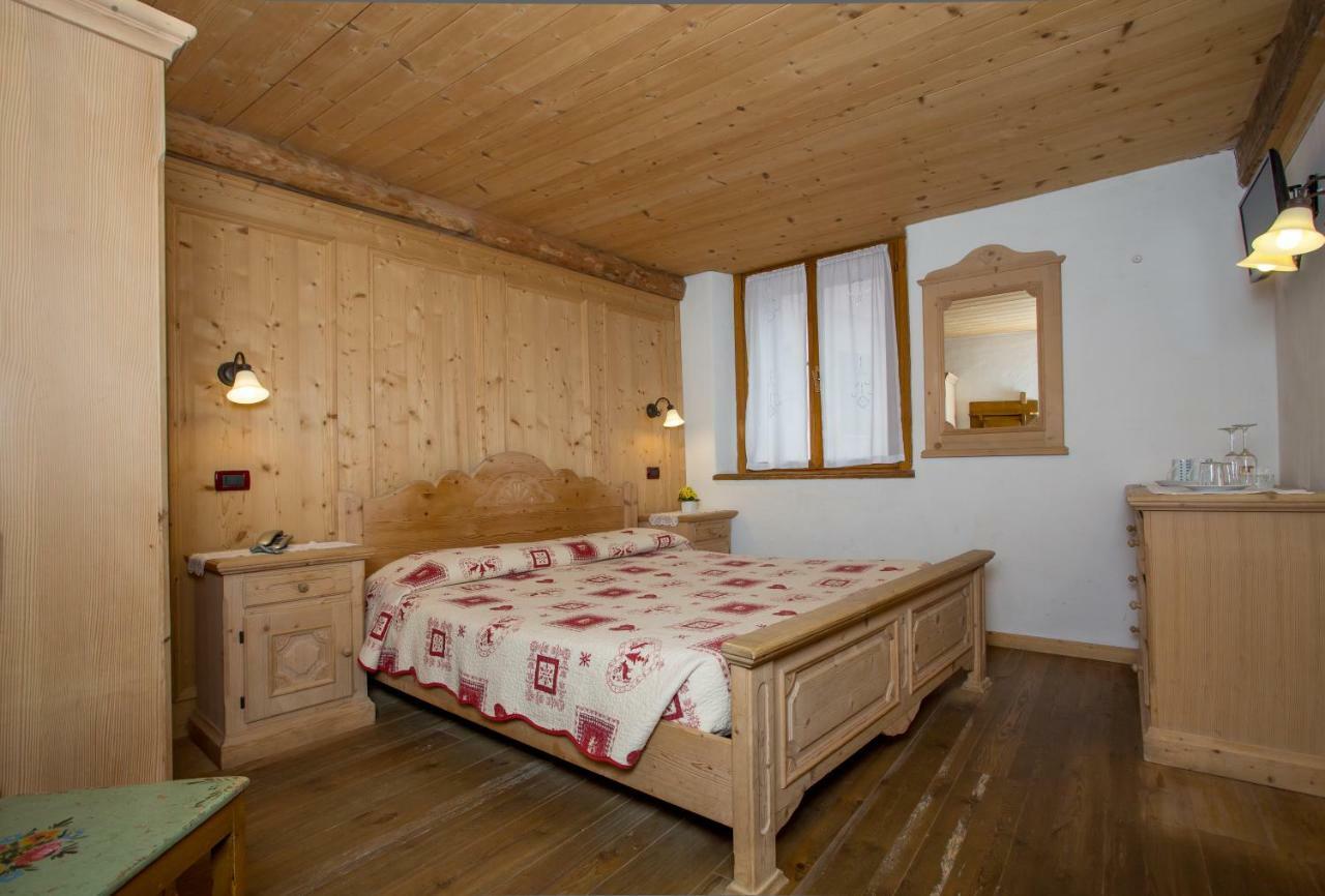 Historic Hotel Ristorante La Stua Cavalese Zewnętrze zdjęcie