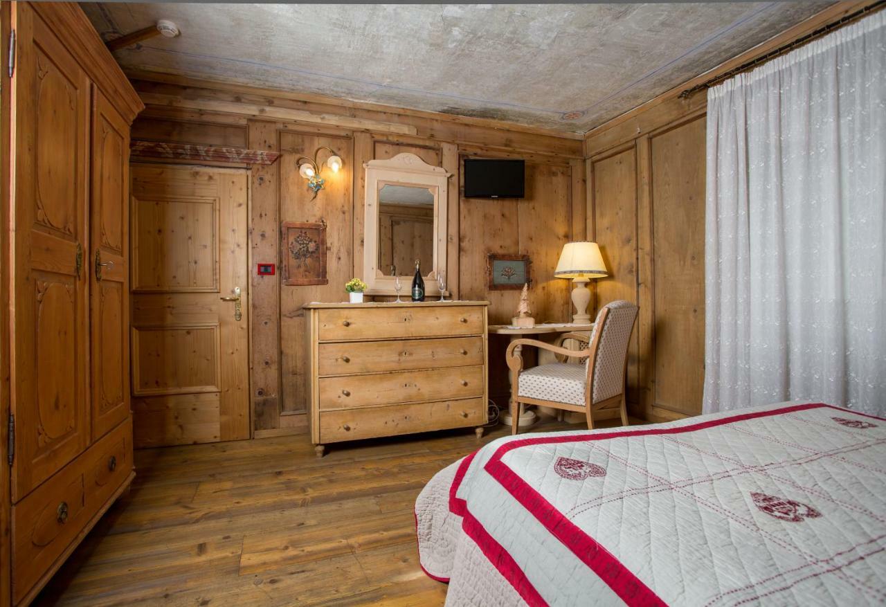 Historic Hotel Ristorante La Stua Cavalese Zewnętrze zdjęcie